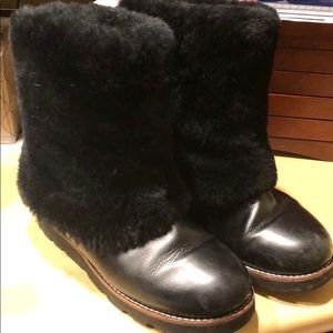 Women’s Ugg Australia Marlin Casual boot.